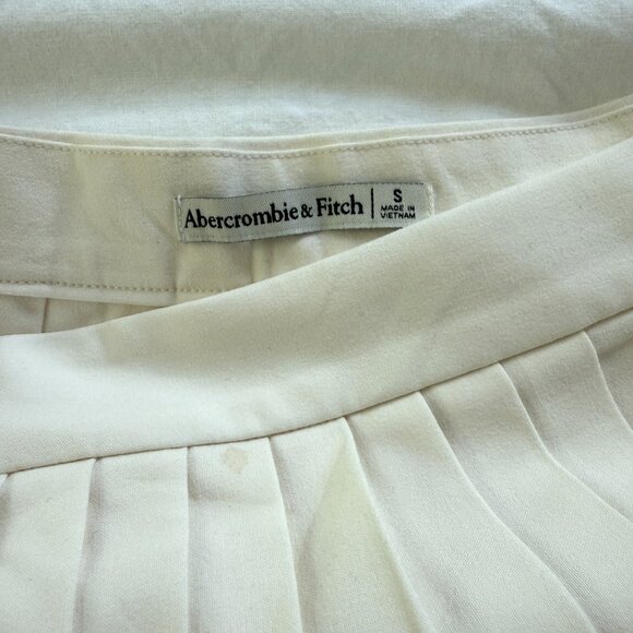 Abercrombie & Fitch Ivory Pleated Skort Size Small - Picture 2 of 6